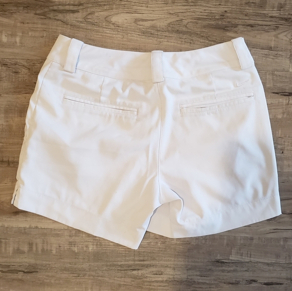 Nike Golf Shorts - Picture 2 of 2